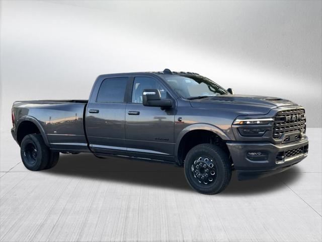 2025 RAM Ram 3500 RAM 3500 LIMITED CREW CAB 4X4 8 BOX 2025 RAM Ram 3500 RAM 3500 LIMITED CREW CAB 4X4 8 BOX