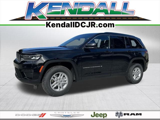 2025 Jeep Grand Cherokee GRAND CHEROKEE LAREDO 4X4