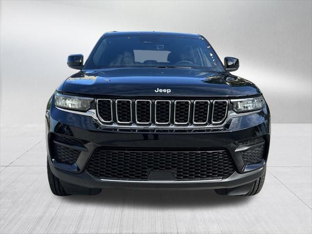 2025 Jeep Grand Cherokee GRAND CHEROKEE LAREDO 4X4