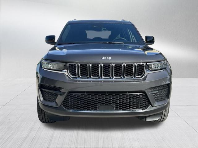 2025 Jeep Grand Cherokee GRAND CHEROKEE LAREDO X 4X2