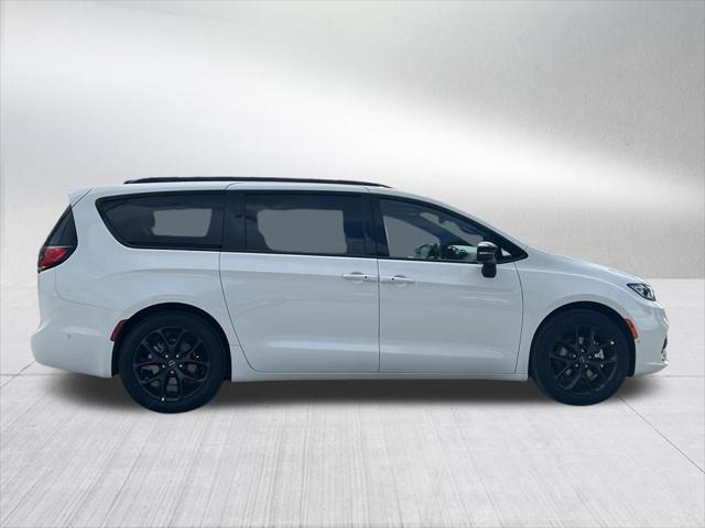 2025 Chrysler Pacifica PACIFICA LIMITED