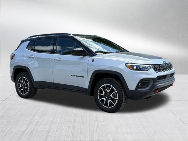 2025 Jeep Compass COMPASS TRAILHAWK 4X4