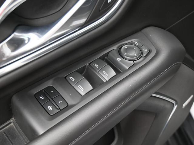 2023 Chevrolet Suburban 4WD LT