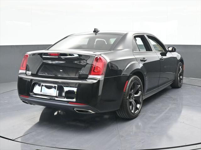 2022 Chrysler 300 Touring