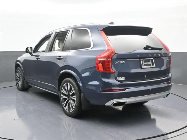2020 Volvo XC90 T5 Momentum 7 Passenger