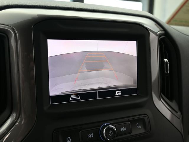 2023 Chevrolet Silverado 1500 2WD Crew Cab Short Bed Custom