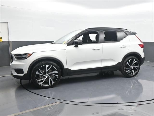 2022 Volvo XC40 T4 R-Design 2022 Volvo XC40 T4 R-Design