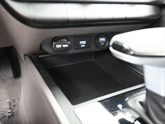 2022 Hyundai Elantra SE