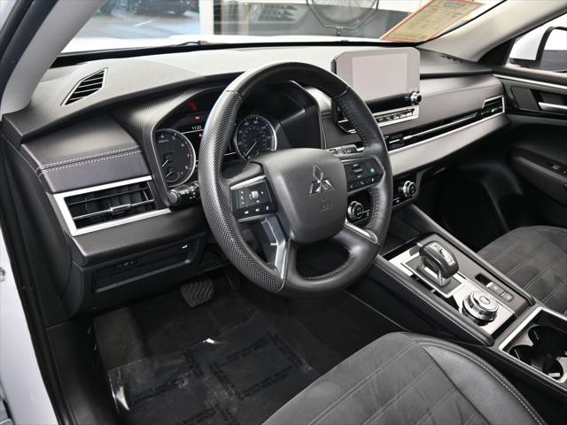 2023 Mitsubishi Outlander SE 2.5 2WD