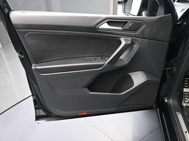 2021 Volkswagen Tiguan 2.0T SE R-Line Black