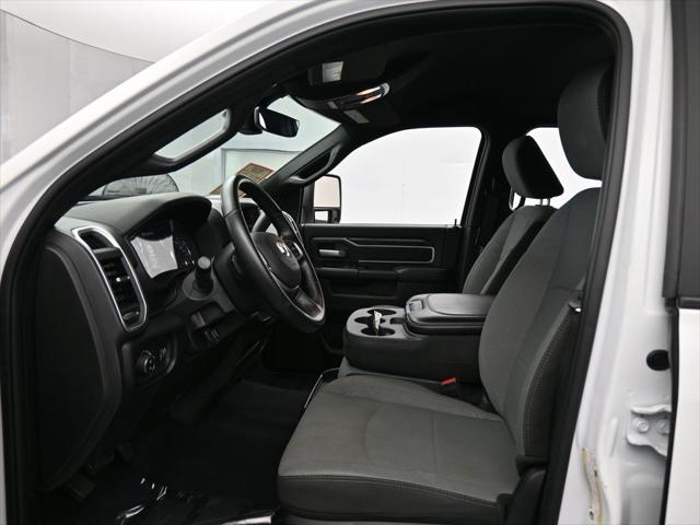 2024 RAM 2500 Big Horn Crew Cab 4x4 64 Box 2024 RAM 2500 Big Horn Crew Cab 4x4 64 Box