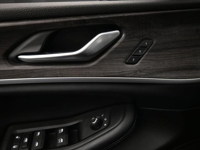 2024 Jeep Grand Cherokee L Limited 4x2 2024 Jeep Grand Cherokee L Limited 4x2