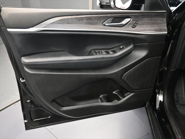 2024 Jeep Grand Cherokee L Limited 4x2 2024 Jeep Grand Cherokee L Limited 4x2