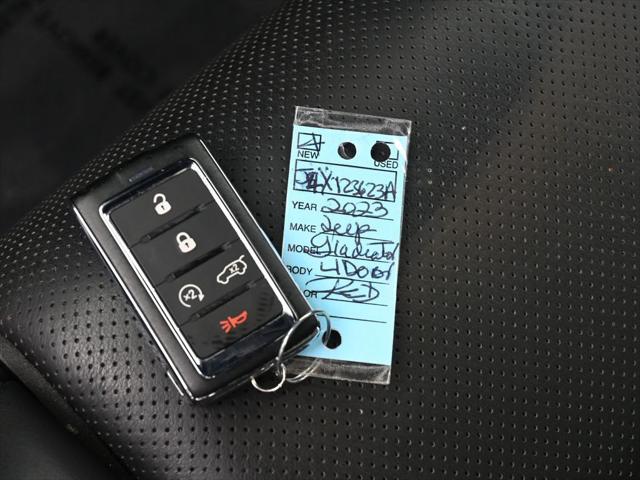 2023 Jeep Grand Cherokee Overland 4x2