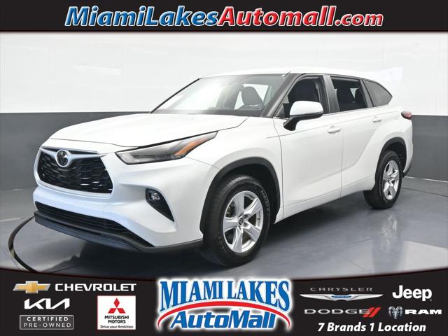 2022 Toyota Highlander LE