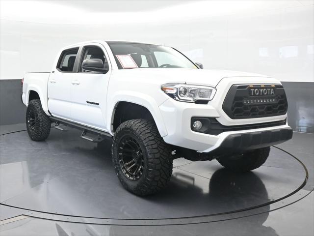 2022 Toyota Tacoma  2022 Toyota Tacoma