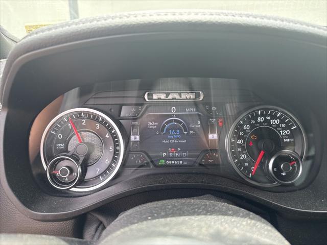 2019 RAM 1500 Laramie Crew Cab 4x4 57 Box