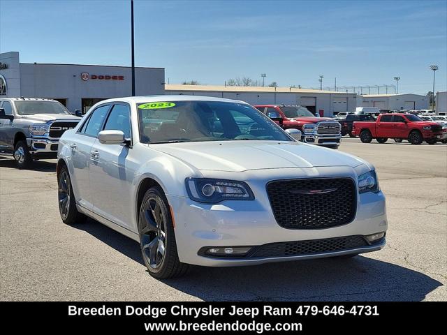 2023 Chrysler 300 300S 2023 Chrysler 300 300S