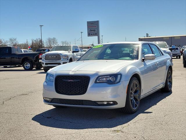 2023 Chrysler 300 300S 2023 Chrysler 300 300S