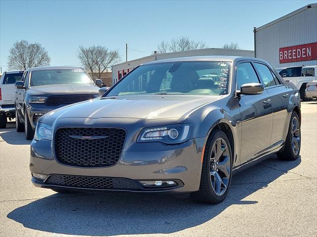 2023 Chrysler 300 300S 2023 Chrysler 300 300S