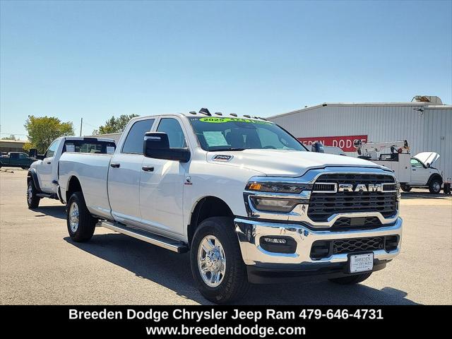 2025 RAM 2500 Tradesman Crew Cab 4x4 8 Box