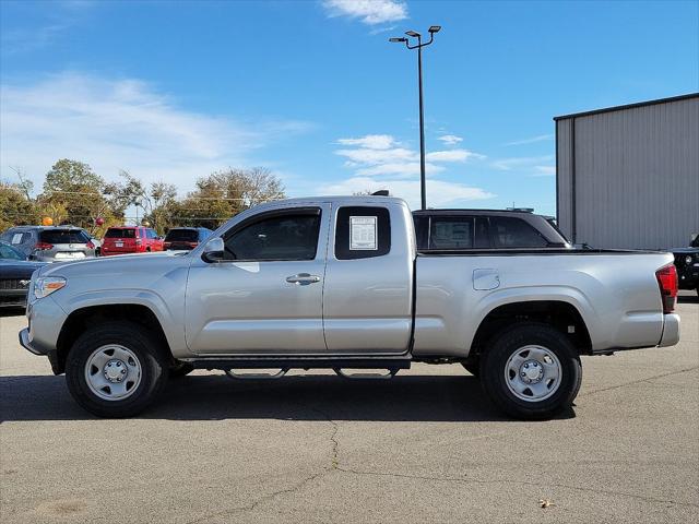 2022 Toyota Tacoma SR 2022 Toyota Tacoma SR