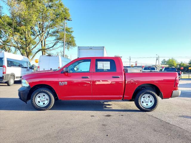 2022 RAM 1500 Classic Tradesman Crew Cab 4x4 57 Box 2022 RAM 1500 Classic Tradesman Crew Cab 4x4 57 Box