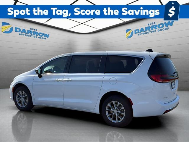 2026 Chrysler Pacifica PACIFICA SELECT AWD