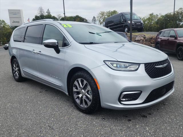 2023 Chrysler Pacifica Hybrid Pinnacle 2023 Chrysler Pacifica Hybrid Pinnacle