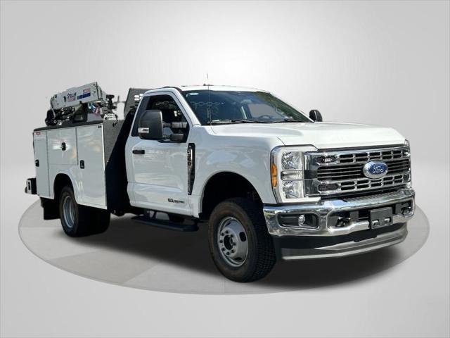 2023 Ford F-350 Chassis XL