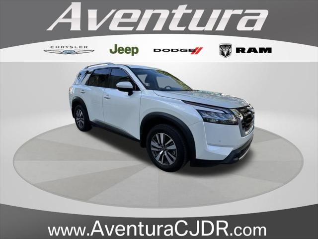 2024 Nissan Pathfinder SL FWD 2024 Nissan Pathfinder SL FWD