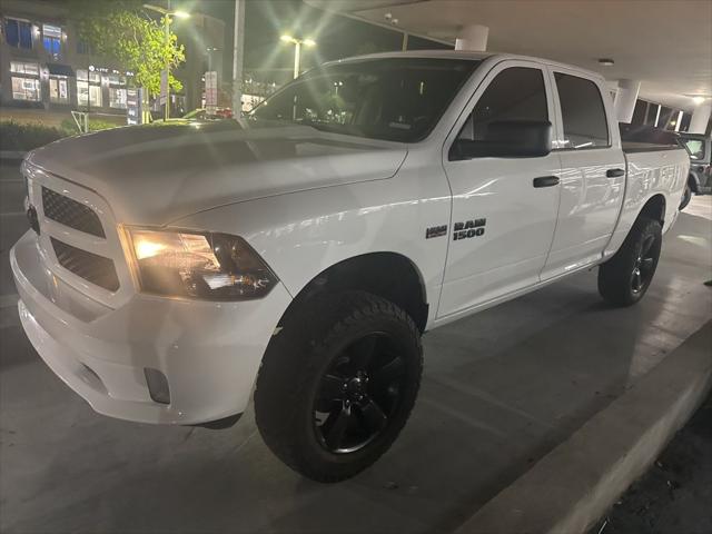 2017 RAM 1500 Express Crew Cab 4x2 57 Box