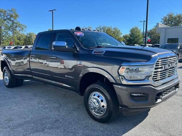 2022 RAM 3500 Laramie Crew Cab 4x4 8 Box