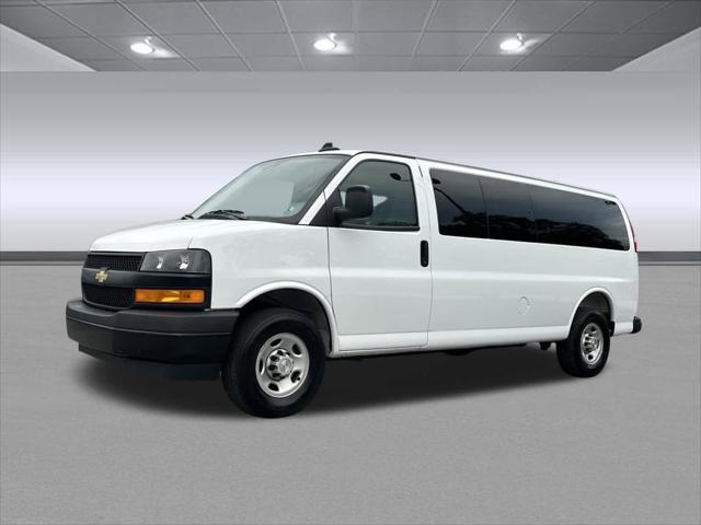 2025 Chevrolet Express Passenger RWD 3500 Extended Wheelbase LS 2025 Chevrolet Express Passenger RWD 3500 Extended Wheelbase LS