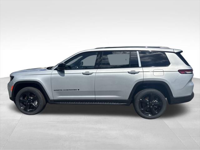 2025 Jeep Grand Cherokee GRAND CHEROKEE L ALTITUDE 4X4