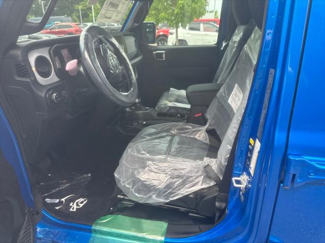 2025 Jeep Gladiator GLADIATOR SPORT S 4X4