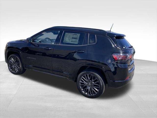 2024 Jeep Compass COMPASS LIMITED 4X4