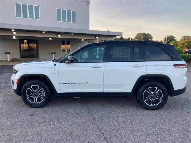 2024 Jeep Grand Cherokee 4xe GRAND CHEROKEE TRAILHAWK 4xe 2024 Jeep Grand Cherokee 4xe GRAND CHEROKEE TRAILHAWK 4xe
