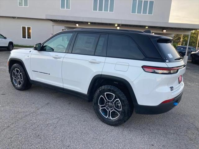 2024 Jeep Grand Cherokee 4xe GRAND CHEROKEE TRAILHAWK 4xe 2024 Jeep Grand Cherokee 4xe GRAND CHEROKEE TRAILHAWK 4xe