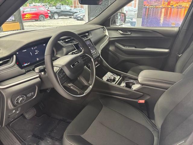 2025 Jeep Grand Cherokee GRAND CHEROKEE LAREDO X 4X2 2025 Jeep Grand Cherokee GRAND CHEROKEE LAREDO X 4X2