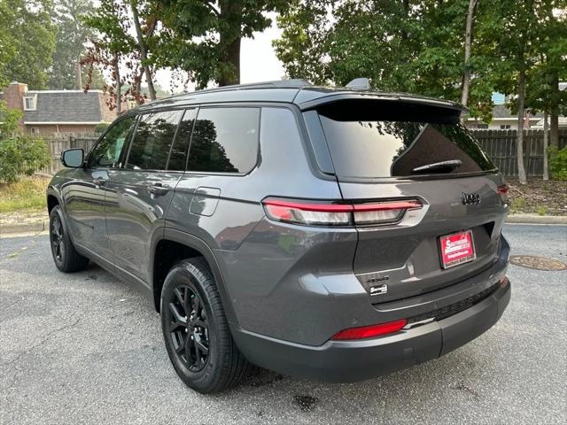 2025 Jeep Grand Cherokee GRAND CHEROKEE L ALTITUDE 4X4