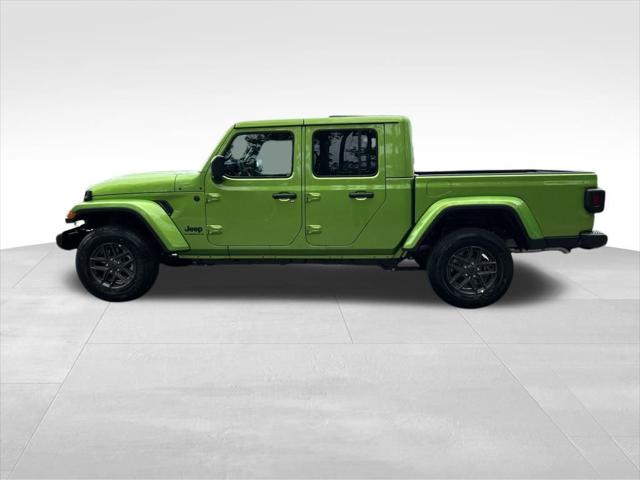 2025 Jeep Gladiator GLADIATOR SPORT S 4X4