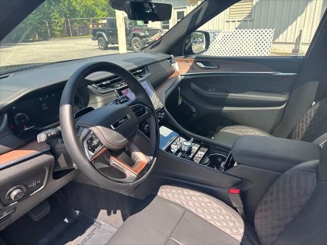 2025 Jeep Grand Cherokee GRAND CHEROKEE SUMMIT 4X4 2025 Jeep Grand Cherokee GRAND CHEROKEE SUMMIT 4X4