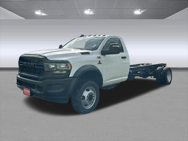 2024 RAM Ram 4500 Chassis Cab RAM 4500 SLT CHASSIS REGULAR CAB 4X4 120 CA 2024 RAM Ram 4500 Chassis Cab RAM 4500 SLT CHASSIS REGULAR CAB 4X4 120 CA