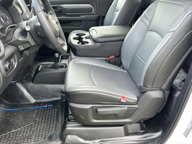 2024 RAM Ram 4500 Chassis Cab RAM 4500 SLT CHASSIS REGULAR CAB 4X4 120 CA 2024 RAM Ram 4500 Chassis Cab RAM 4500 SLT CHASSIS REGULAR CAB 4X4 120 CA