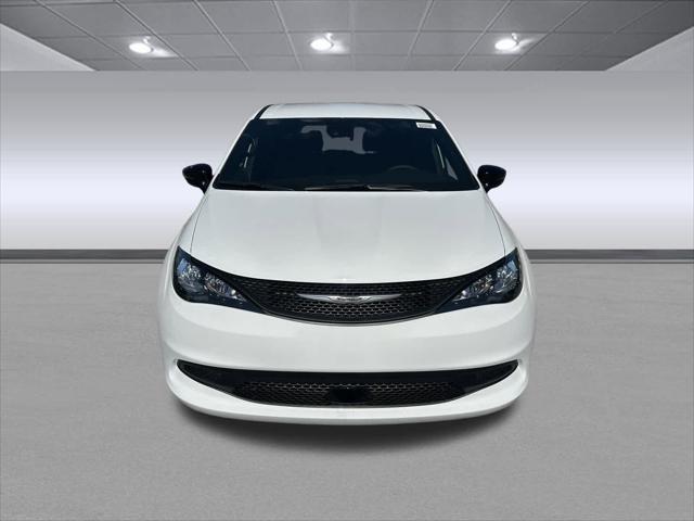 2026 Chrysler Voyager VOYAGER LX