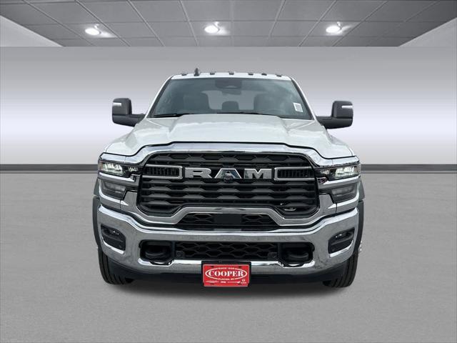 2026 RAM Ram 5500 Chassis Cab RAM 5500 TRADESMAN CHASSIS CREW CAB 4X4 84 CA