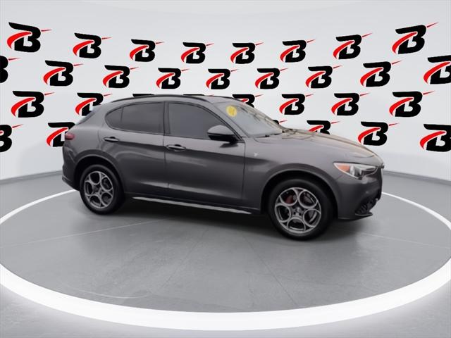 2022 Alfa Romeo Stelvio Ti AWD 2022 Alfa Romeo Stelvio Ti AWD