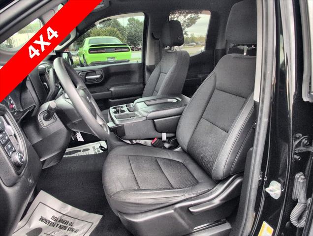 2020 Chevrolet Silverado 1500 4WD Double Cab Standard Bed Custom 2020 Chevrolet Silverado 1500 4WD Double Cab Standard Bed Custom