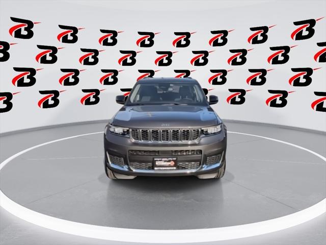 2022 Jeep Grand Cherokee L Laredo 4x4 2022 Jeep Grand Cherokee L Laredo 4x4